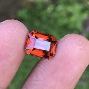 Stunning 6.63 Carat Hessonite Garnet!
